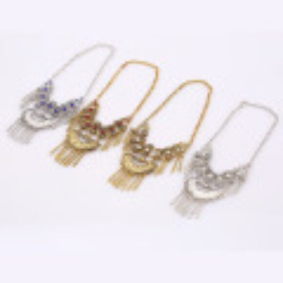 #027 Vintage Carved Alloy Short Tassel Necklace With Diamonds - Picture 2 of 2